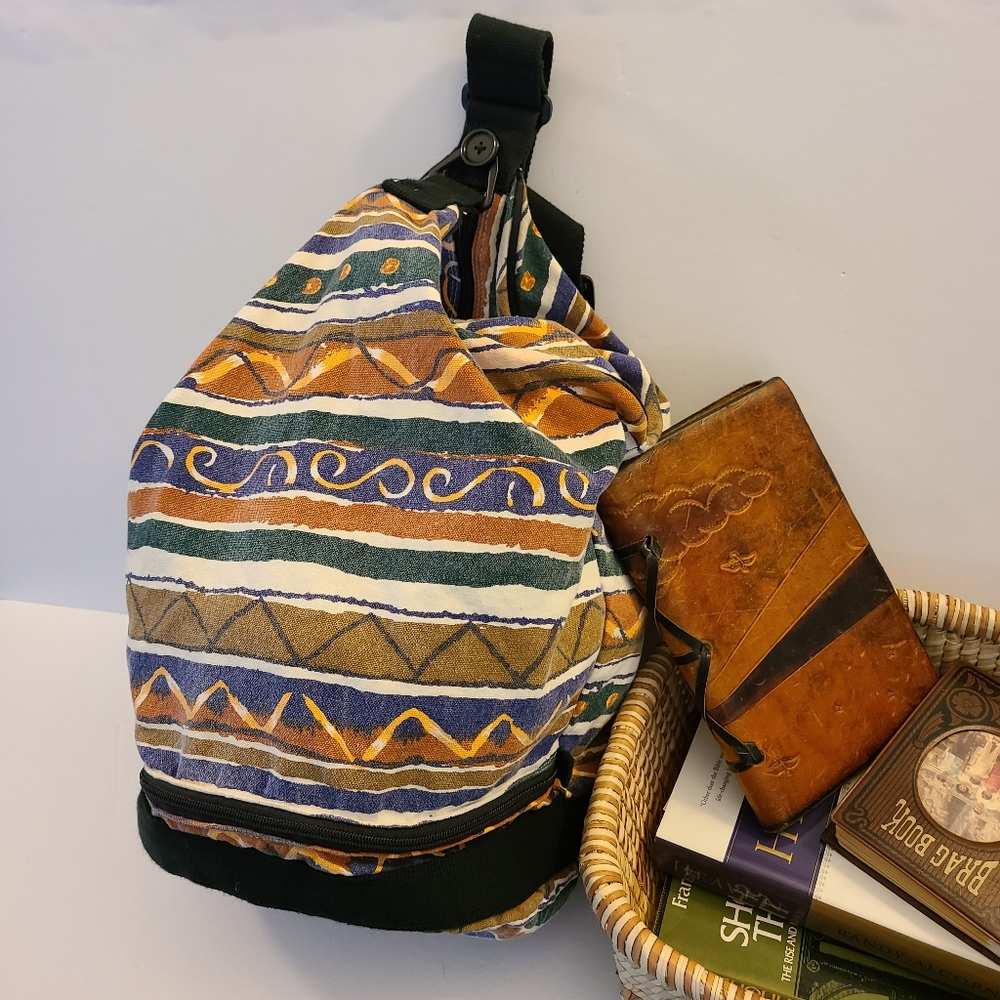 Duffle Small Over the Shoulder 15"x12"x10"